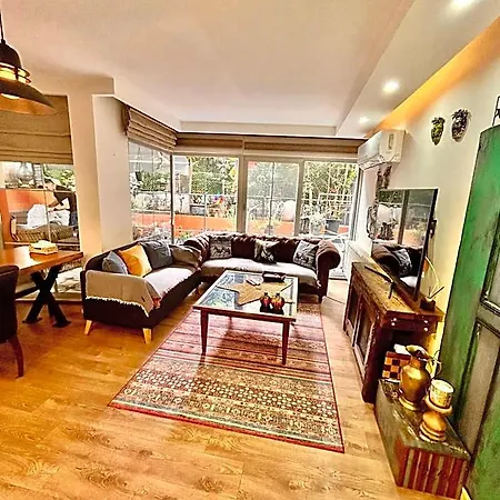 Izmir & Garden *